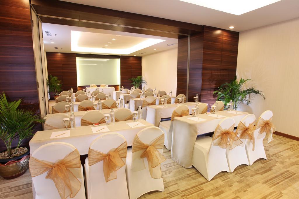 Swiss-Belinn Ska Pekanbaru Εξωτερικό φωτογραφία